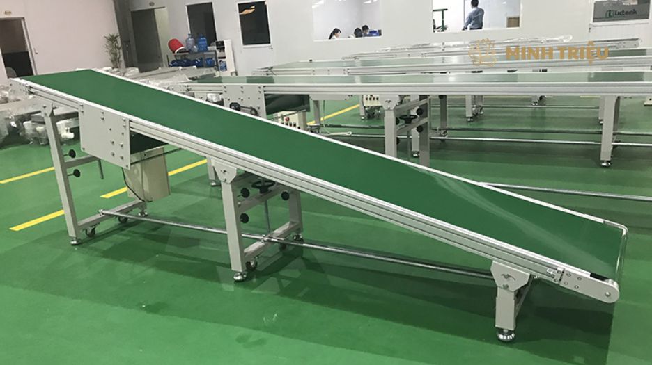 Băng tải nâng hạ